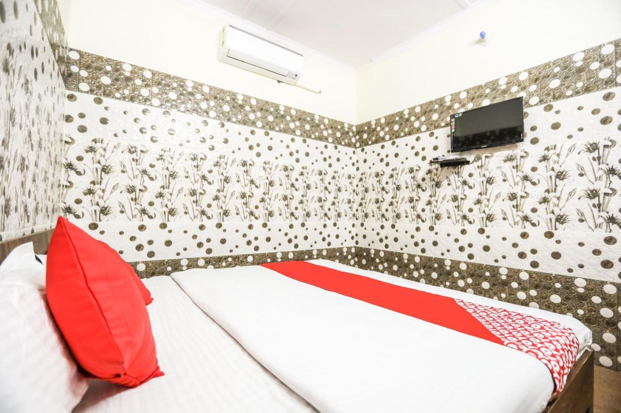 Oyo 71693 Starlight Hotel Gangānagar Εξωτερικό φωτογραφία